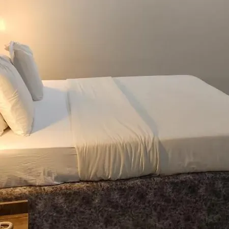 Savannah Suites,